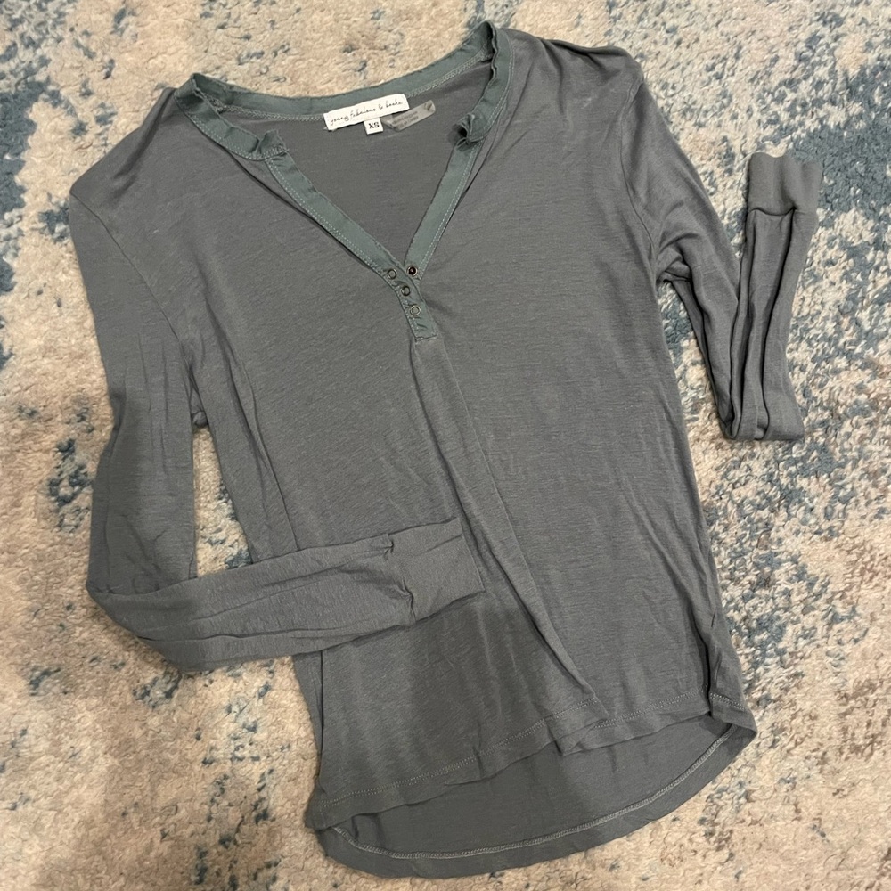 casual long sleeve size: Xs